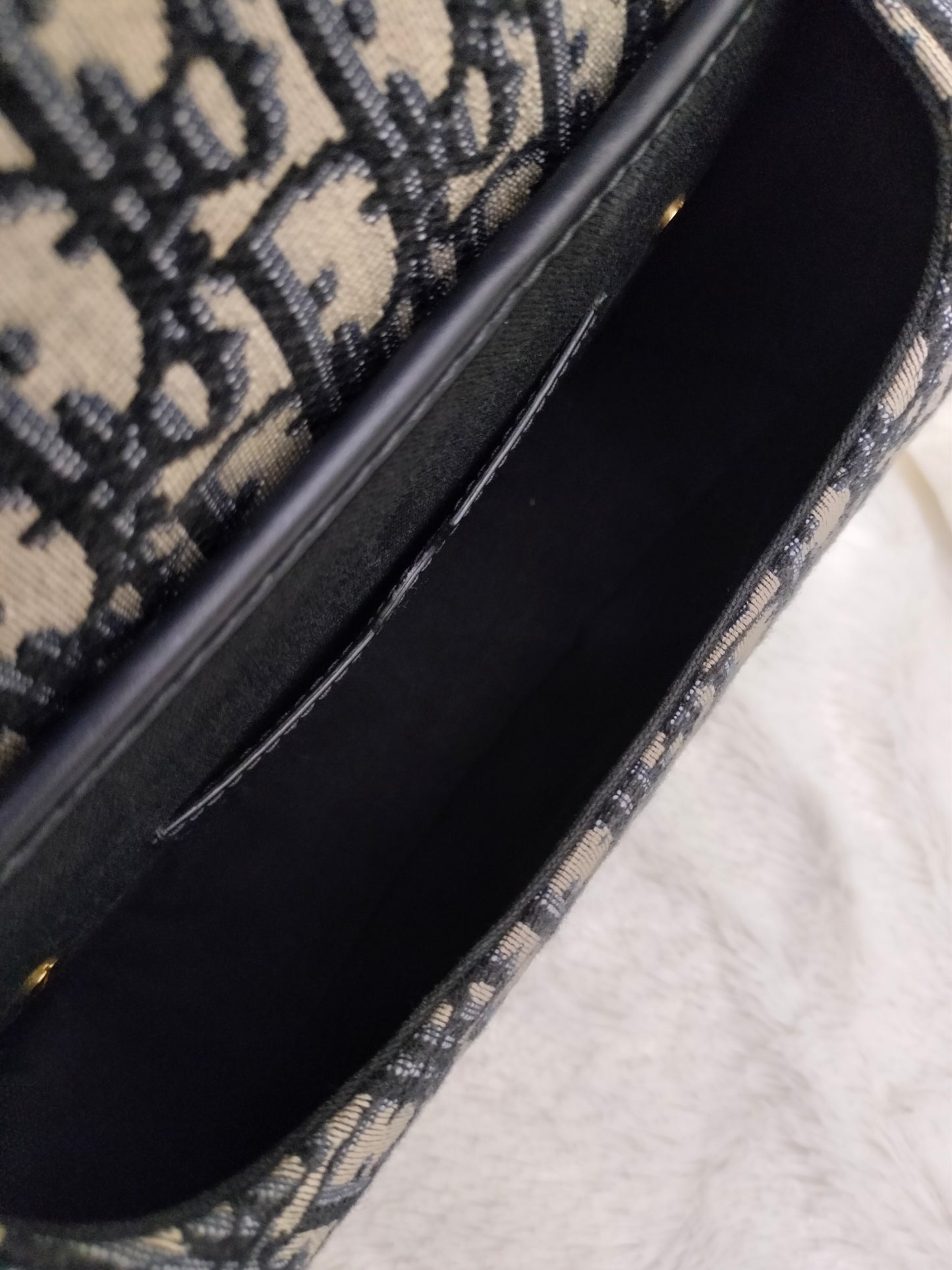 Dior Bobby Medium Oblique Navy GHW 2020