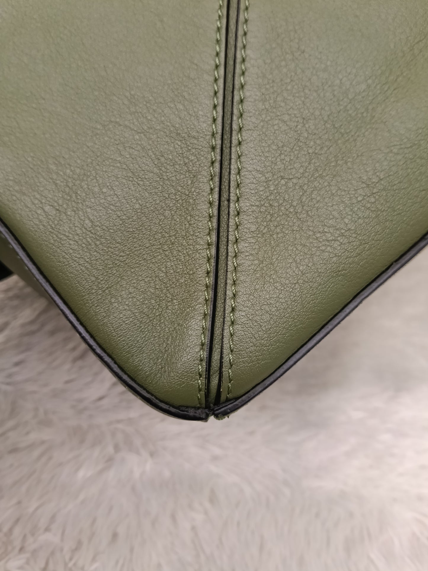 Loewe Puzzle Small Calfskin Avocado SHW 2020