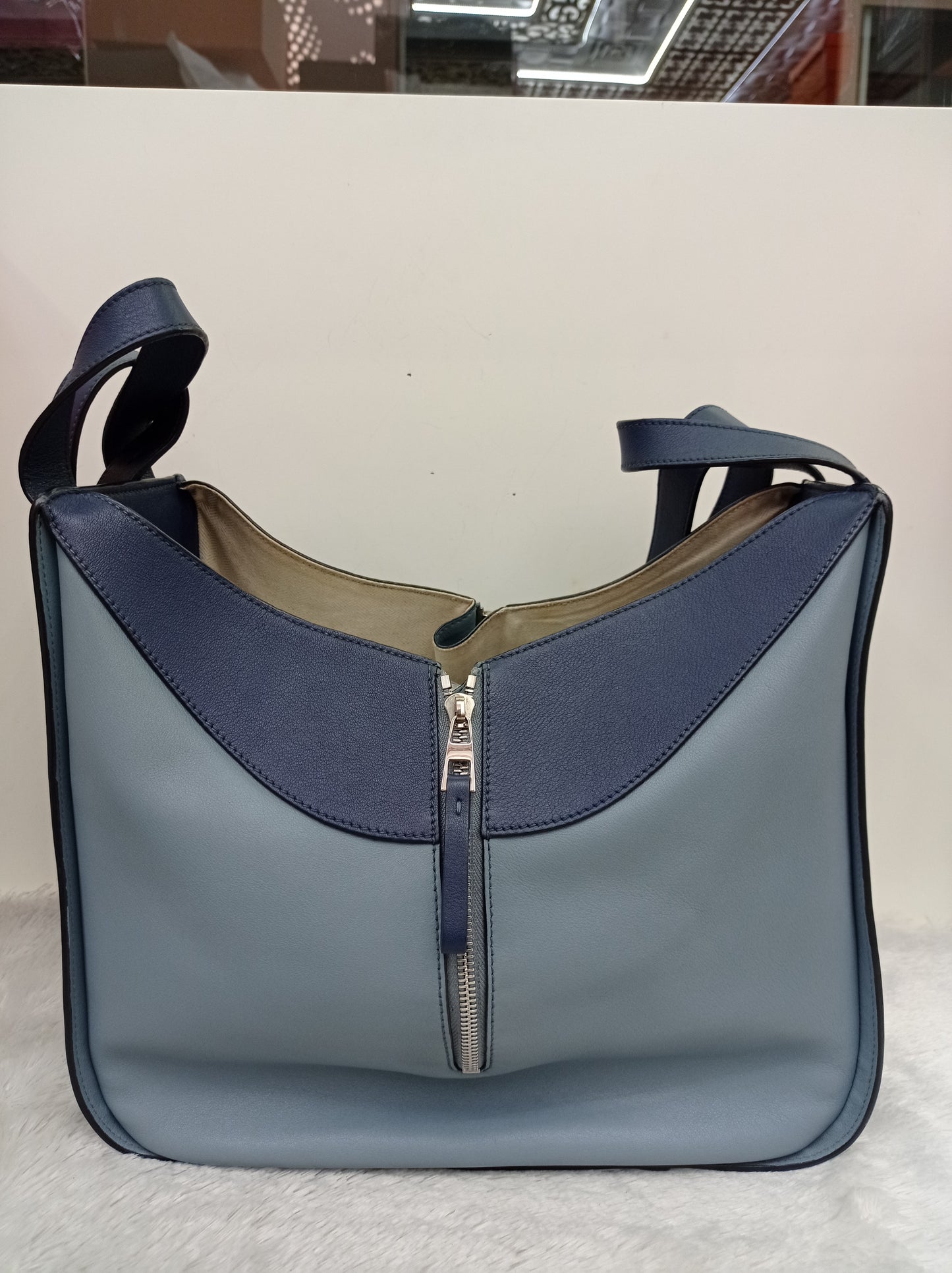 Loewe Hammock Medium Light Blue 3 Colour SHW 2018