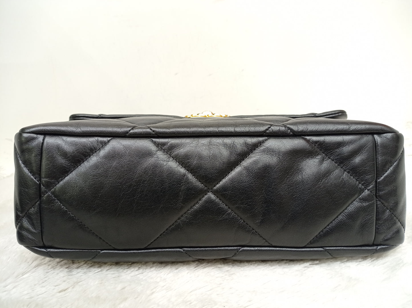 Chanel C19 Medium Lamb Black GHW #29