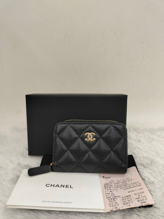 *NEW* Chanel Zippy Card Holder Caviar Black GHW (CHIP)