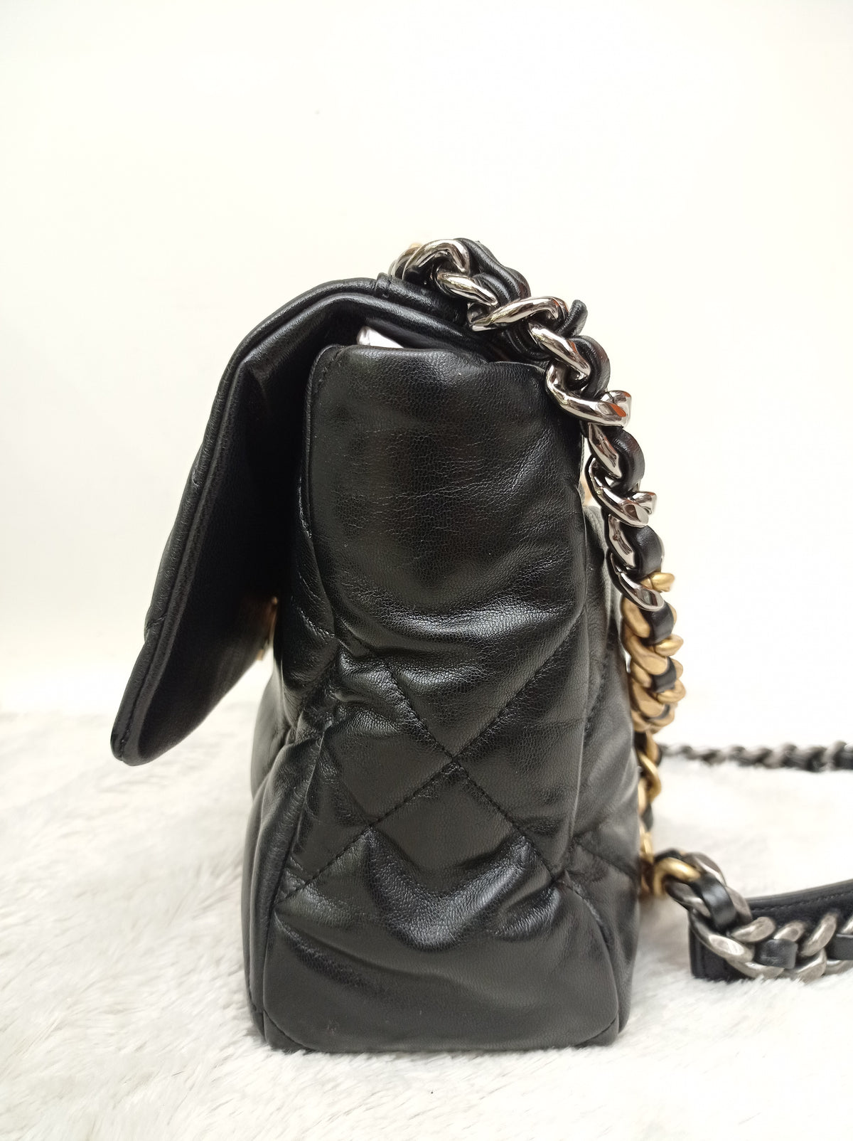 Chanel C19 Medium Lamb Black GHW #29