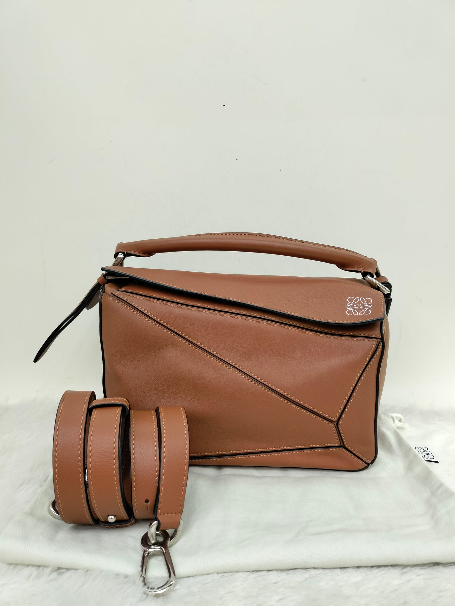 Loewe Puzzle Small Tan SHW 2019