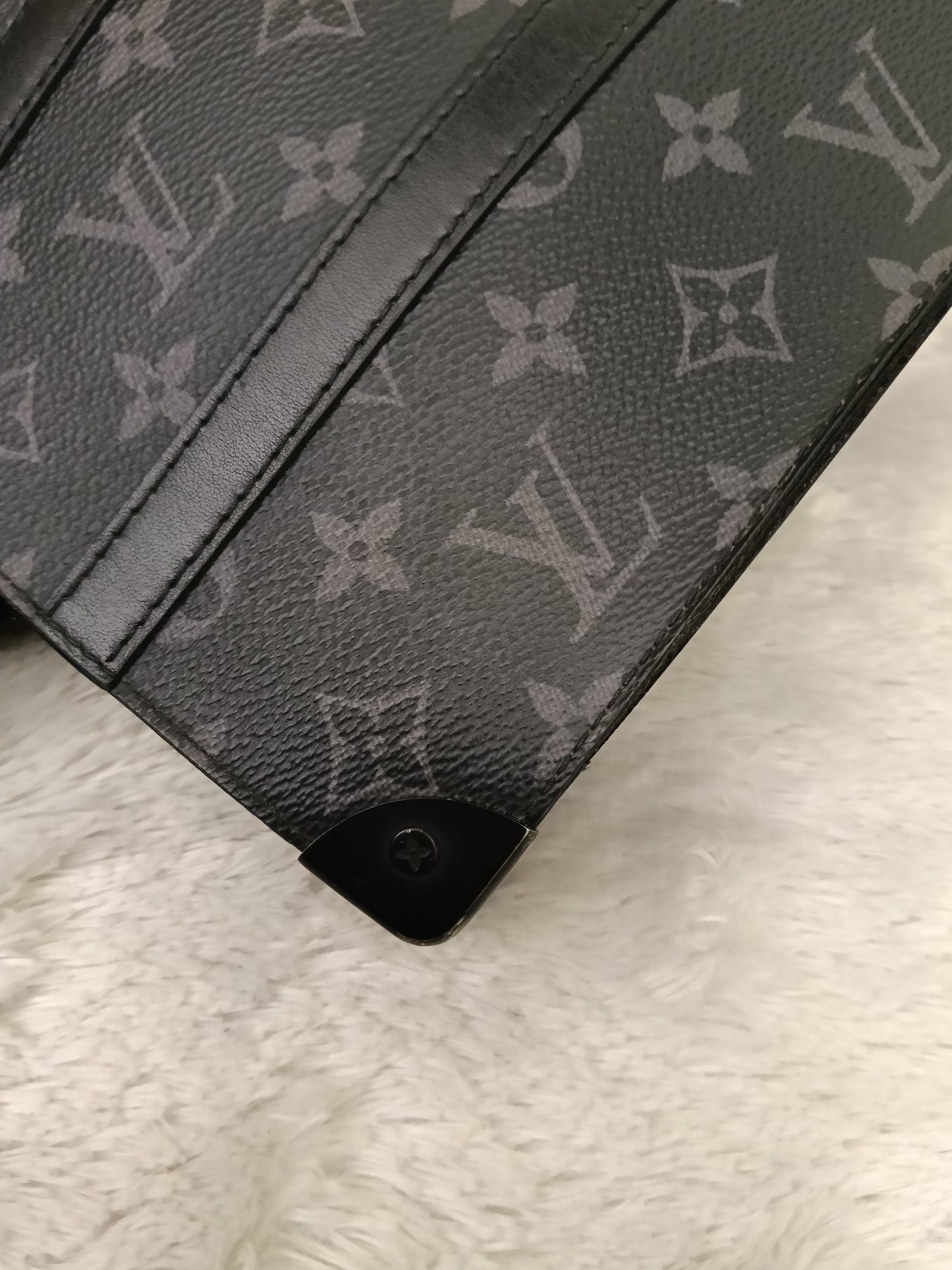 LV Pochette Trunk Monogram Eclipse (CHIP)