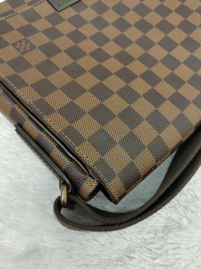 LV District PM Damier