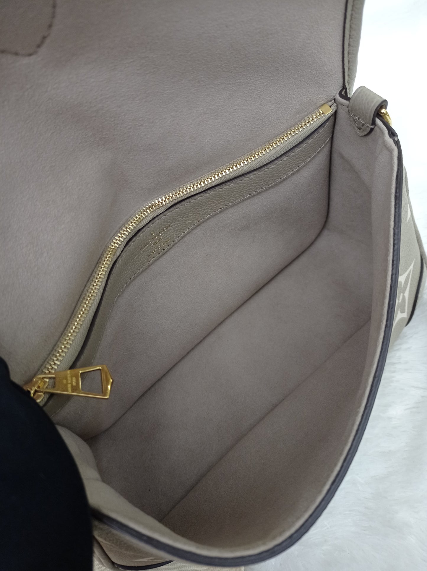 LV Diane PM ST NM Monogram Empreinte Creme Tourterelle (CHIP)