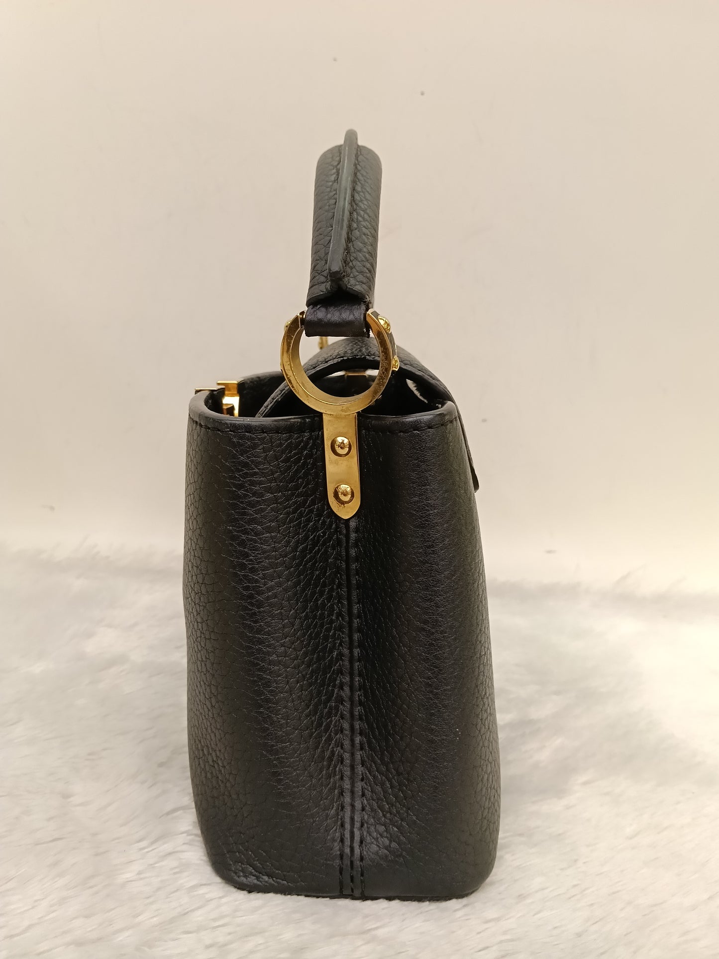 LV Capucines Mini Taurillon Black 2020