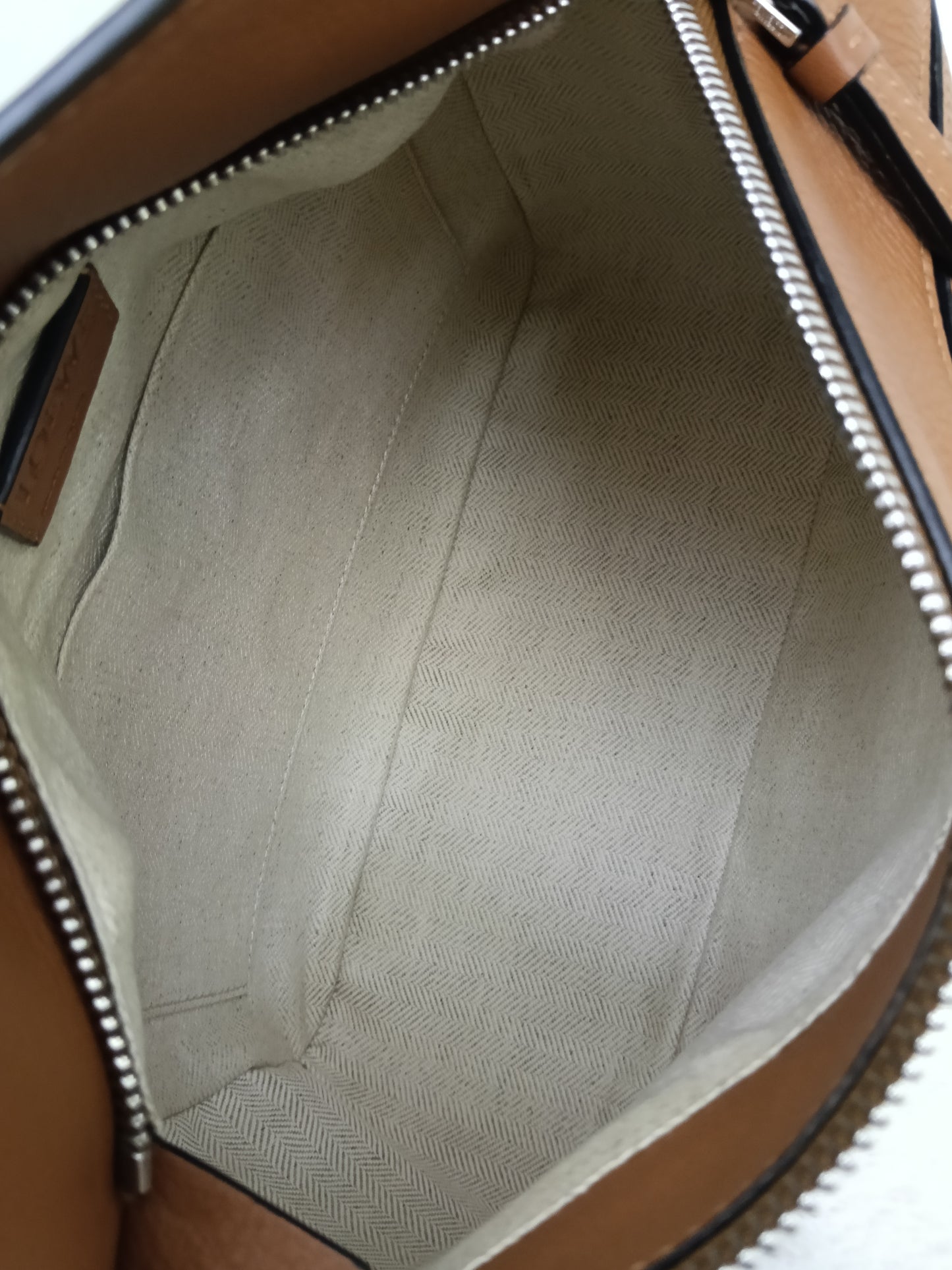 Loewe Puzzle Small Tan SHW 2020