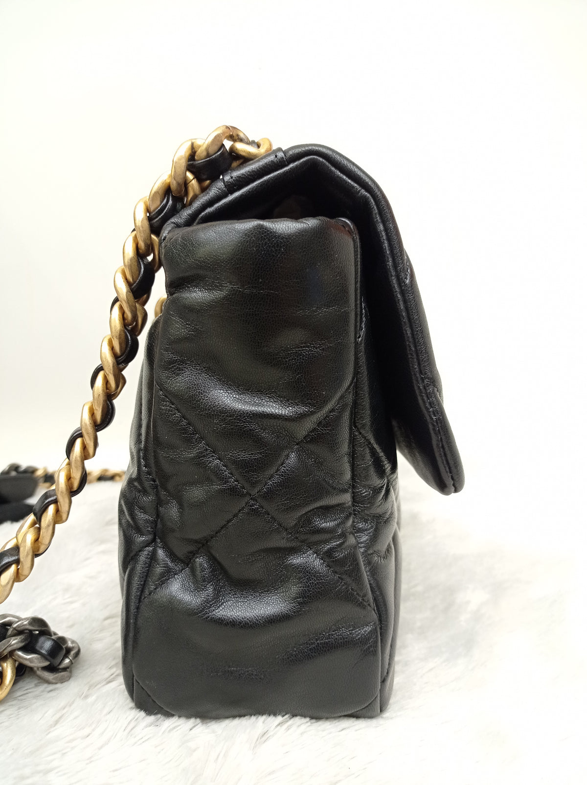 Chanel C19 Medium Lamb Black GHW #29