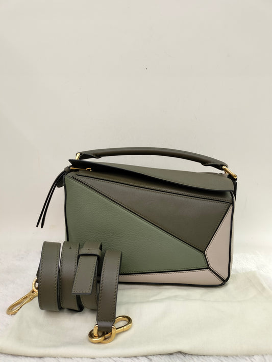 Loewe Puzzle Small Green Olive Oak GHW 2022