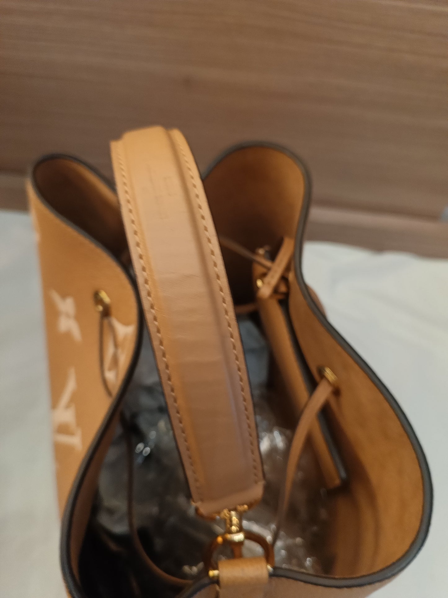 LV Neo Noe Monogram Empreinte Giant Arizona Beige (CHIP)