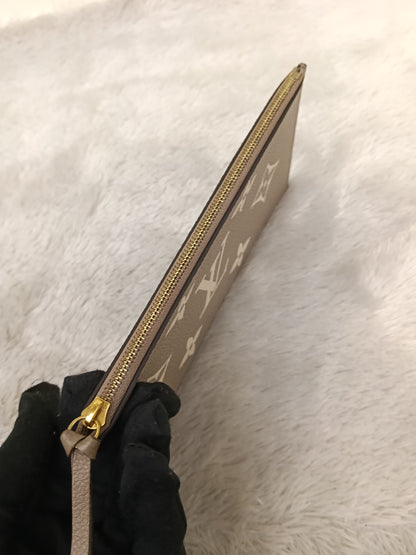LV Pochette Felicie GM Monogram Empreinte Tourterelle Creme (CHIP)