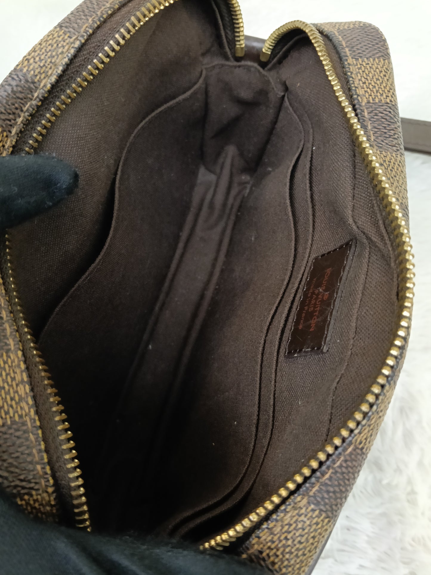LV Macao Pochette Damier 2012