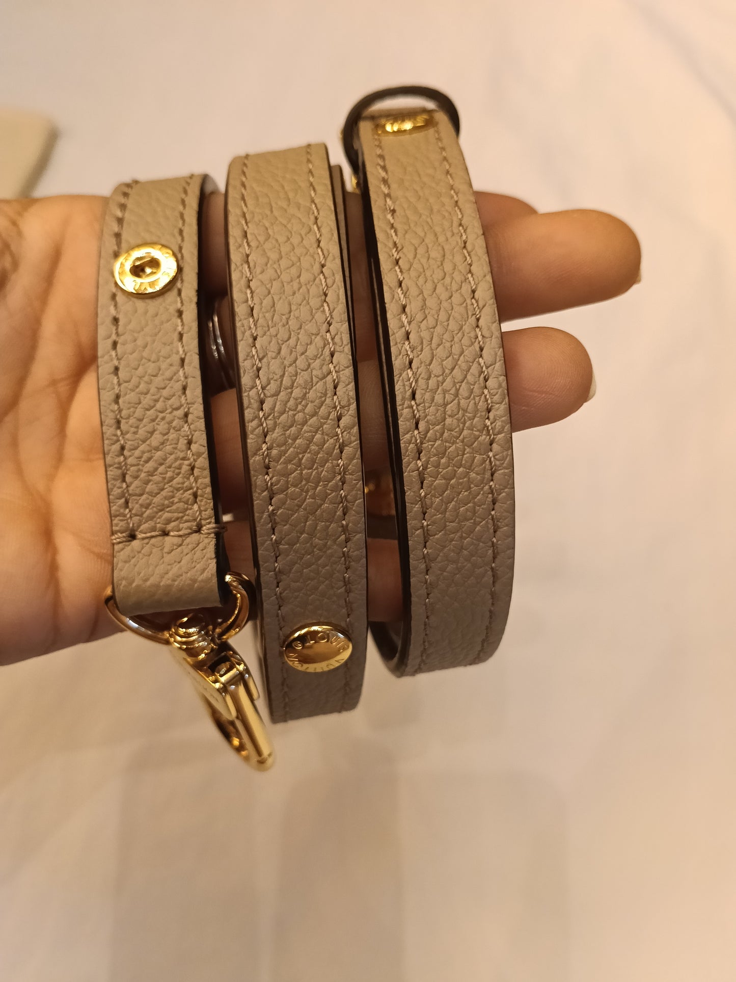 *Neverbeen Used* LV Metis East West Monogram Empreinte Giant Tourterelle Creme 2024 (CHIP)
