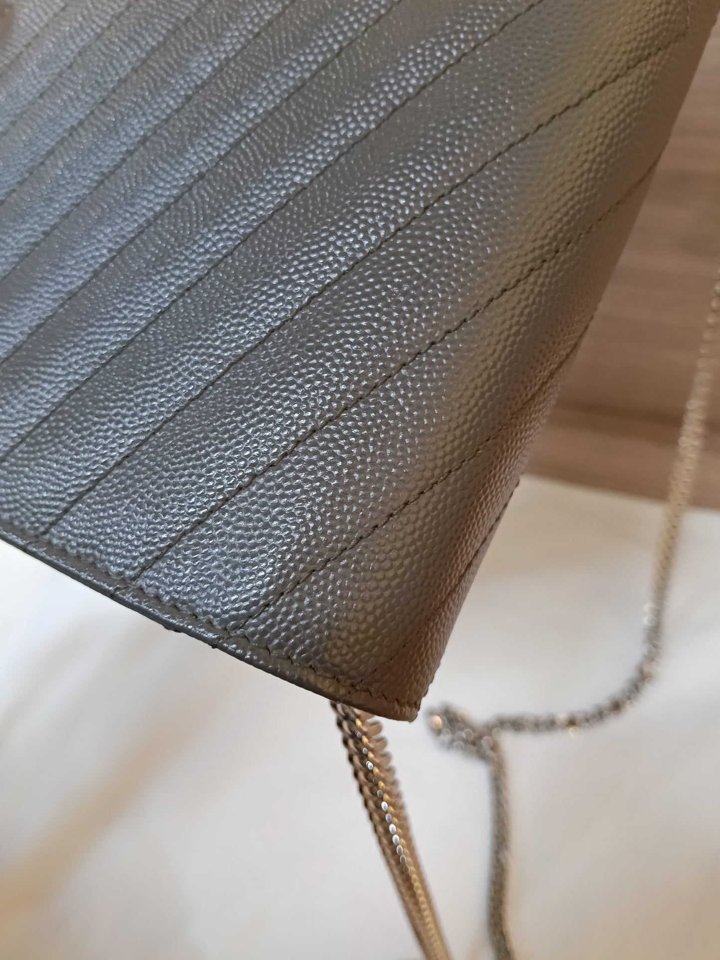 YsL WOC 22 Matelasse Monogramme Grained Grey SHW 2018