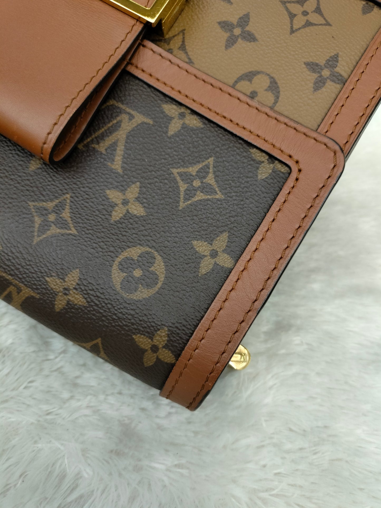 LV Dauphine MM Monogram Reverse 2020