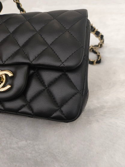 *NEW* Chanel Mini Square Lamb Black GHW (CHIP)