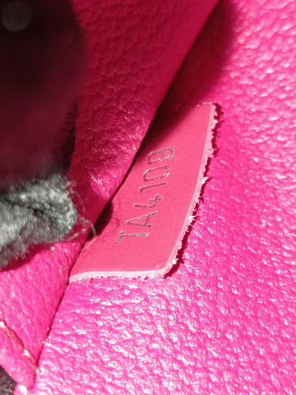 LV Toiletry Pouch 26 Epi Fuchsia 2019