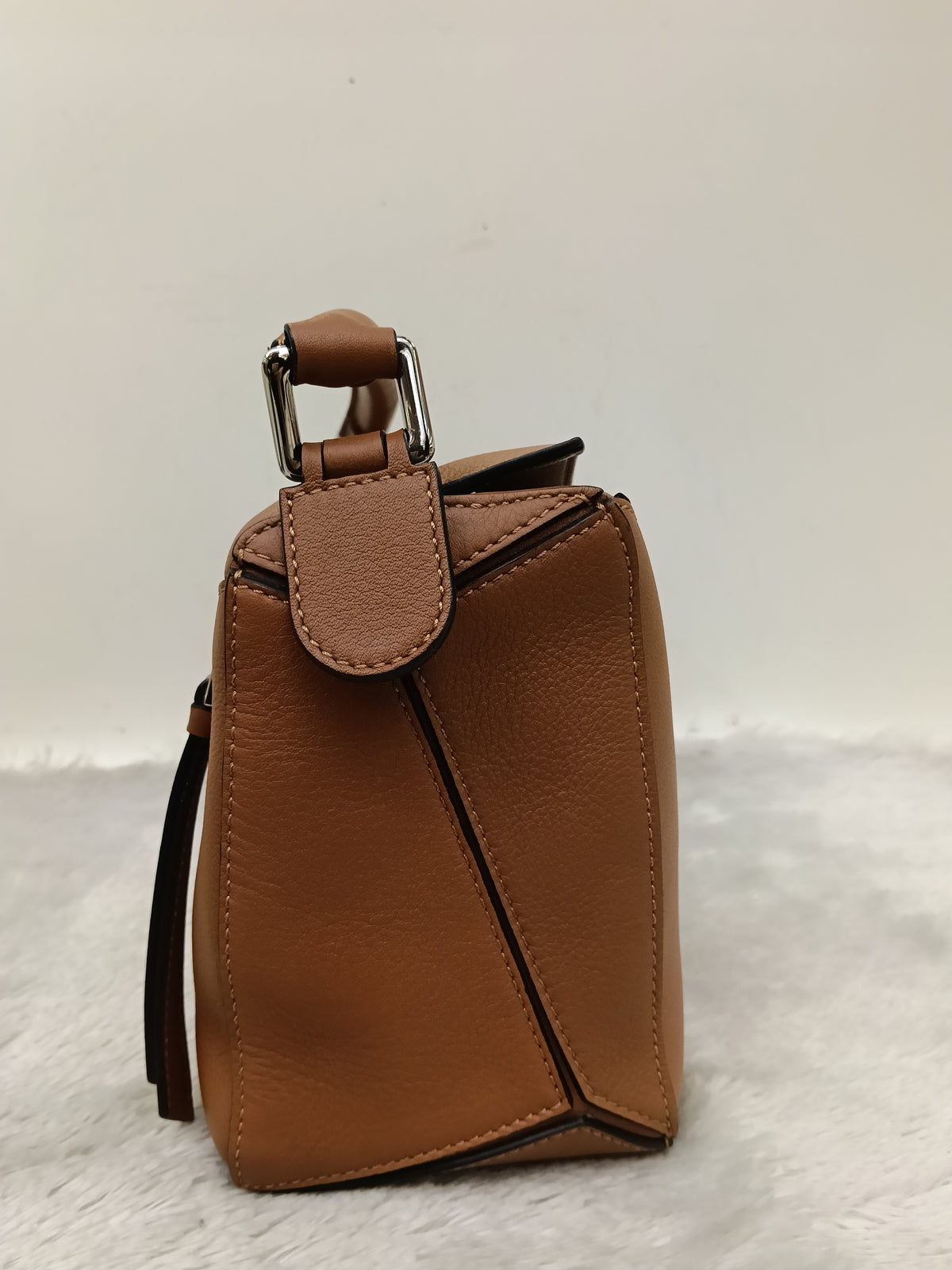 Loewe Puzzle Small Calfskin Tan SHW 2021