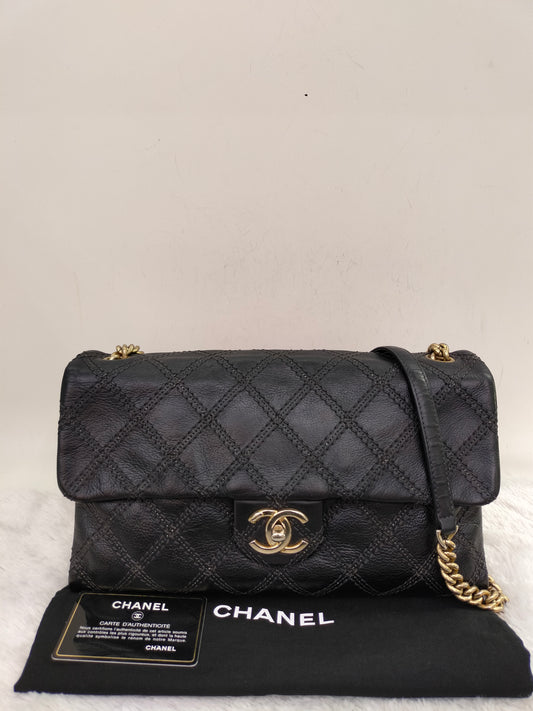 Chanel Jumbo Triple Stitched Calfskin Black GHW #19