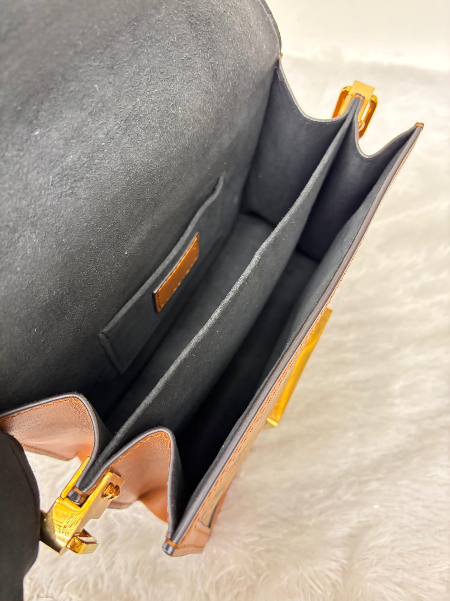 LV Dauphine Mini Monogram Reverse 2019