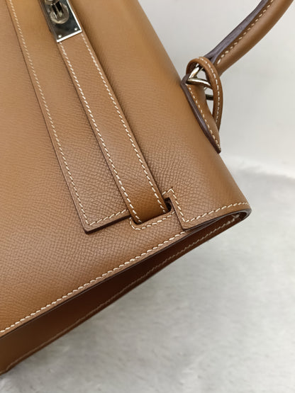 K35 Epsom Sellier Gold PHW #J square