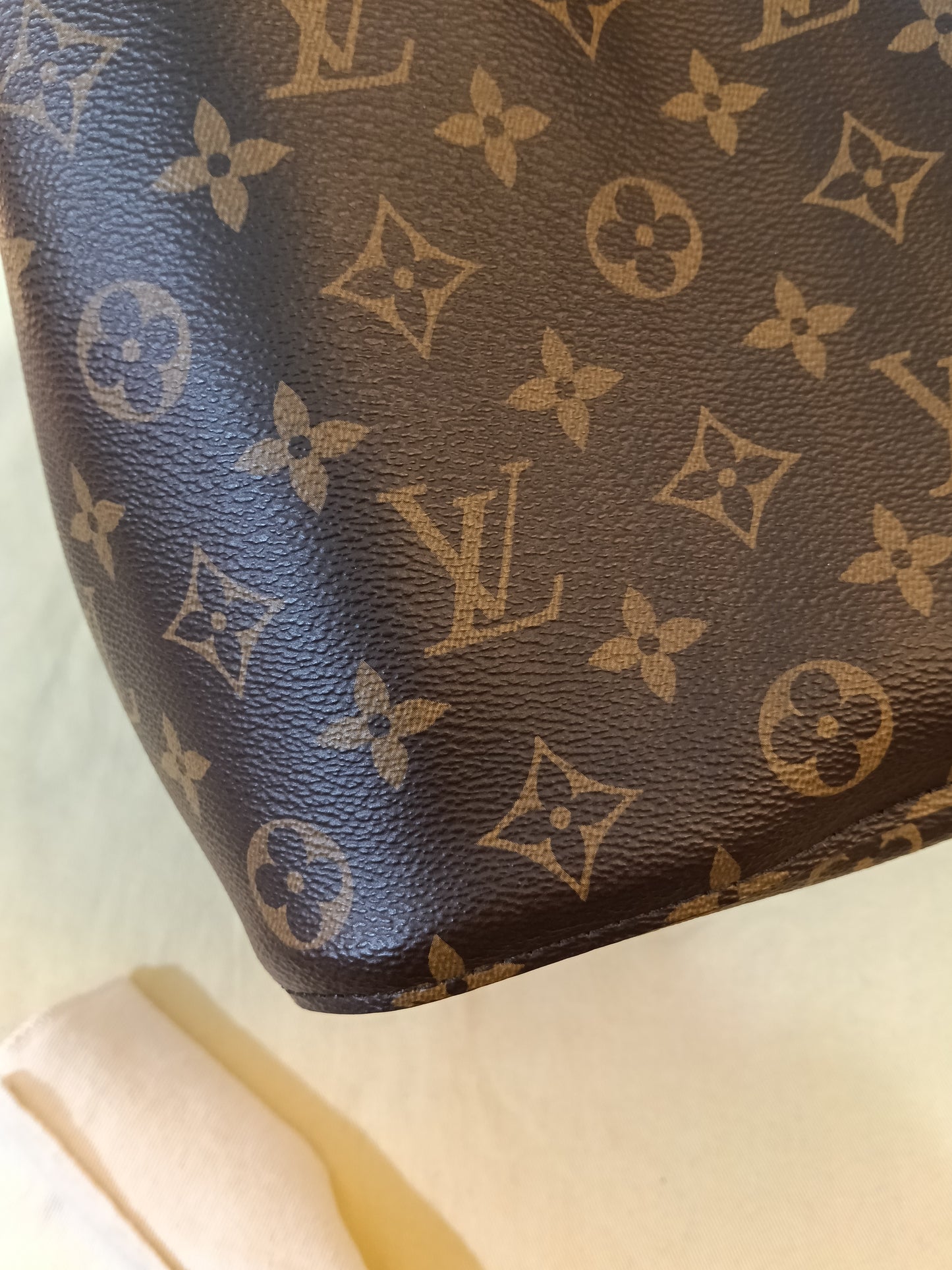 LV Neo Noe MM Monogram Caramel (CHIP)