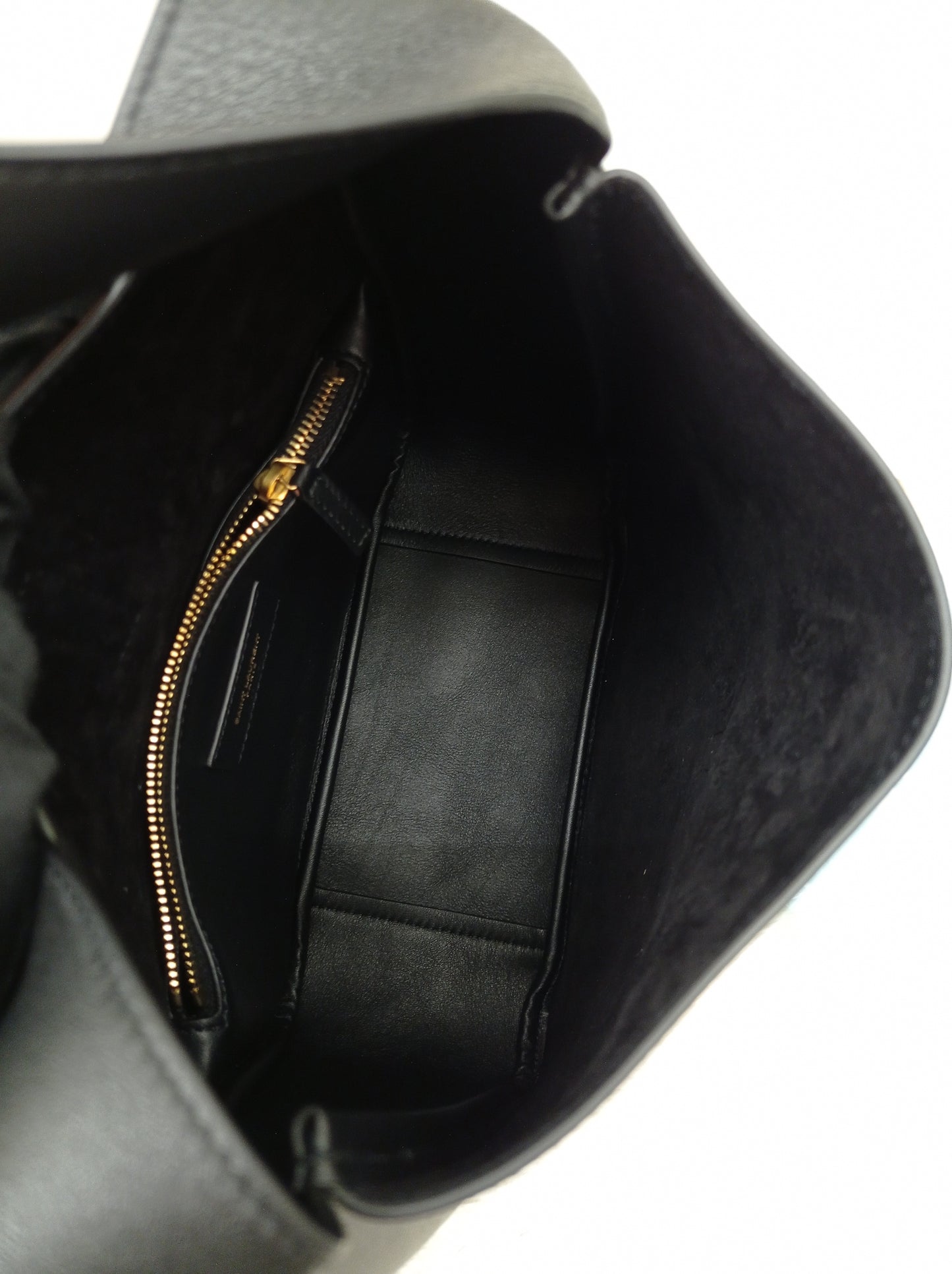 YsL Le 5 A 7 Supple Small Calfskin Black GHW 2024