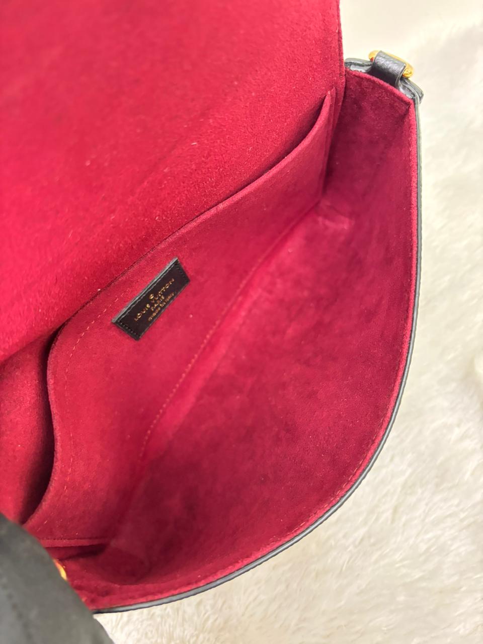 LV Pochette Felicie Monogram Empreinte Noir Beige (CHIP)