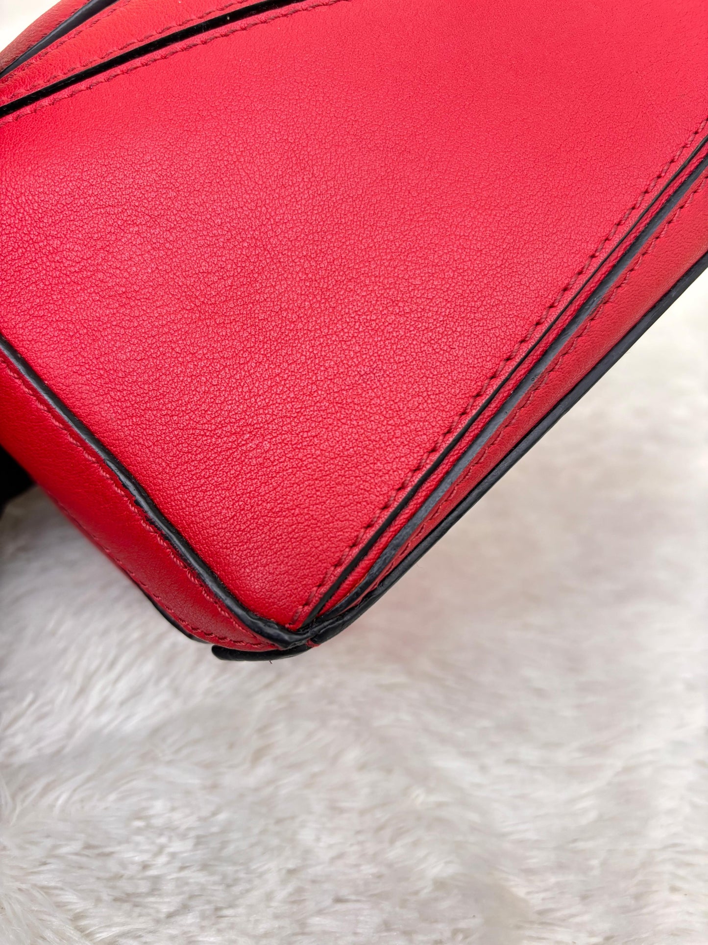 Loewe Puzzle Mini Red SHW 2018