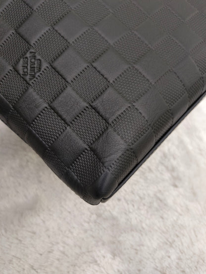 LV District Onyx Damier Infini Black 2017
