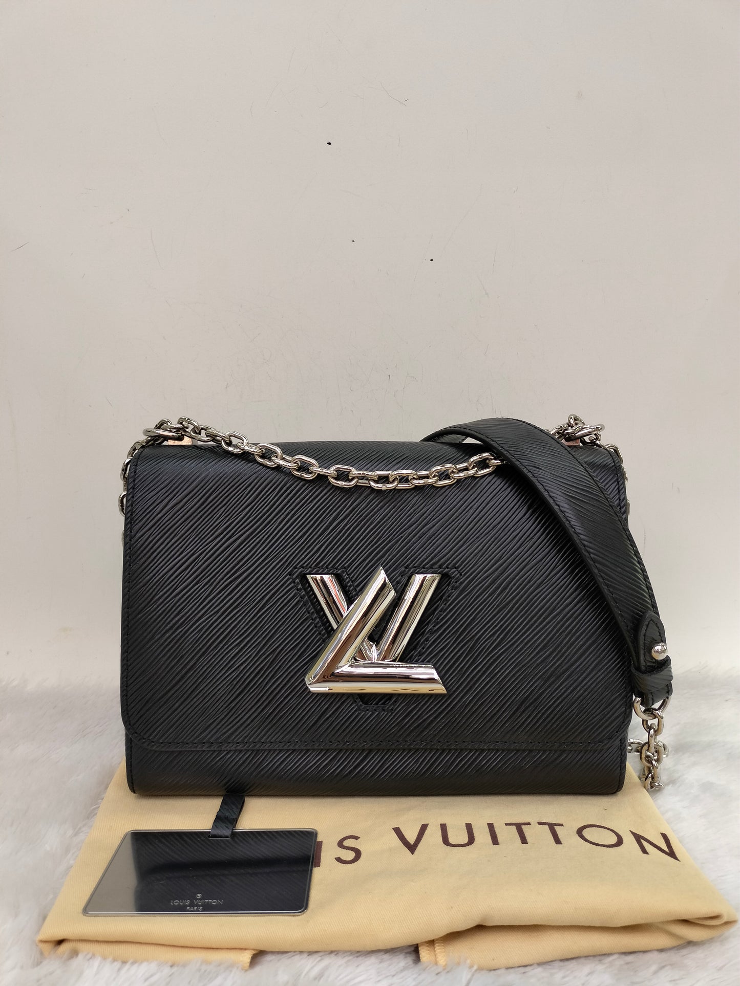 LV Twist MM Epi Black 2017