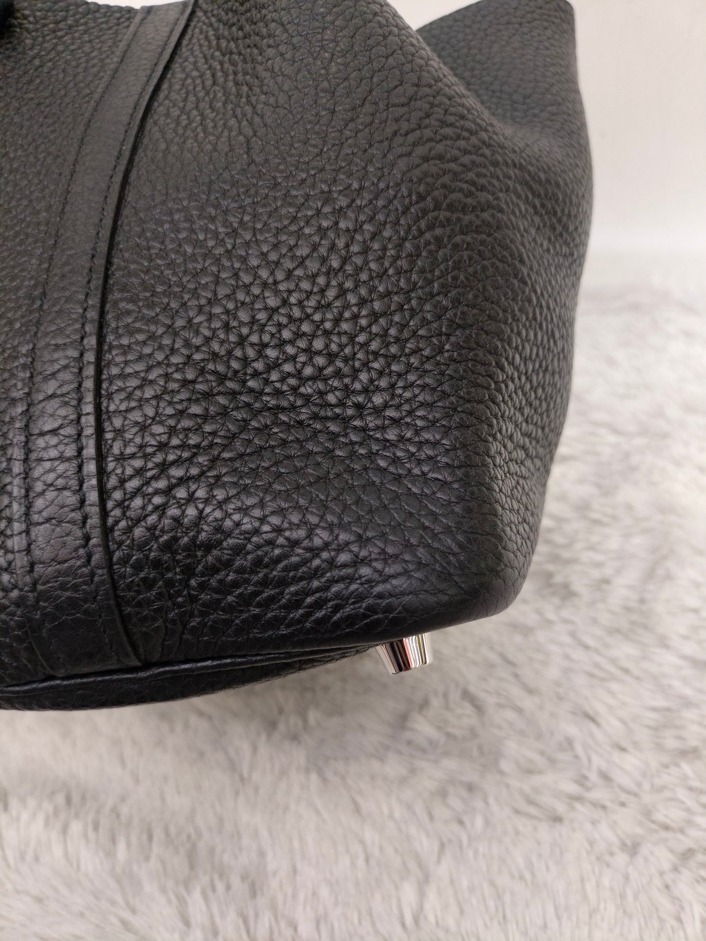 Picotin Lock 18 Clem Black PHW #M square