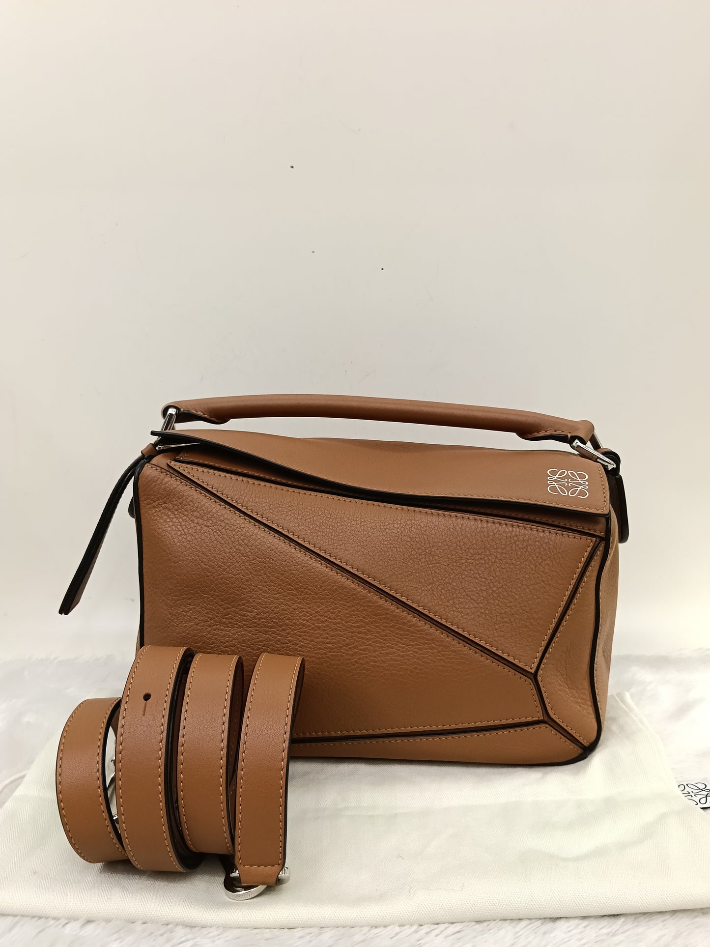 Loewe Puzzle Small Tan SHW 2020
