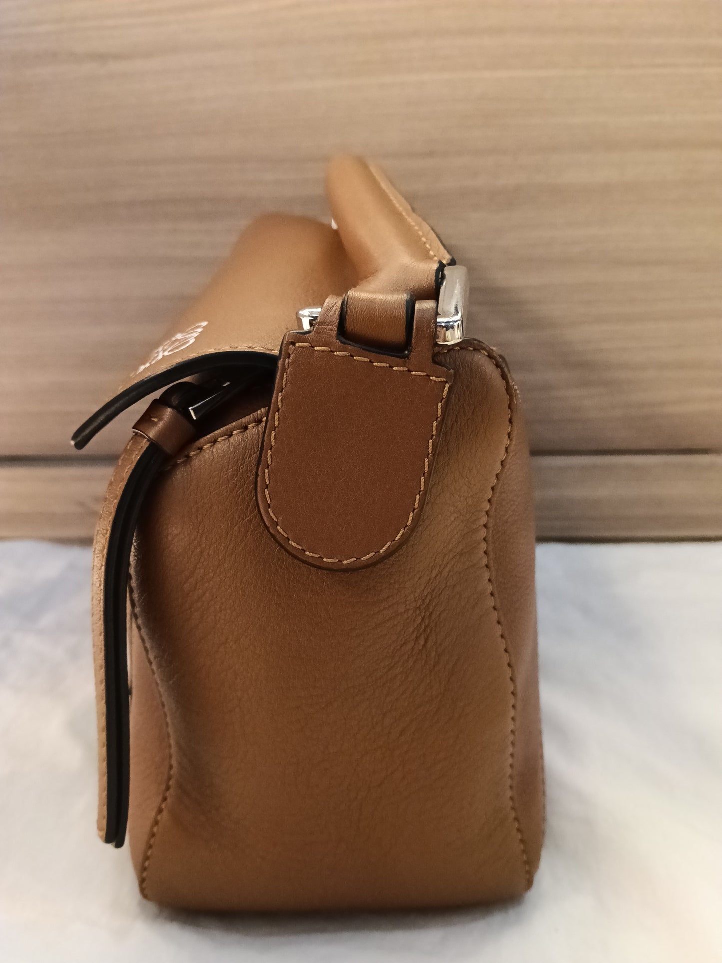Loewe Puzzle Small Tan SHW 2020