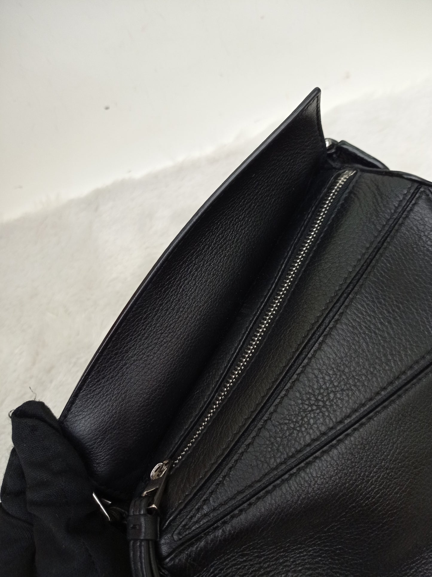 Loewe Puzzle Mini Black SHW 2022