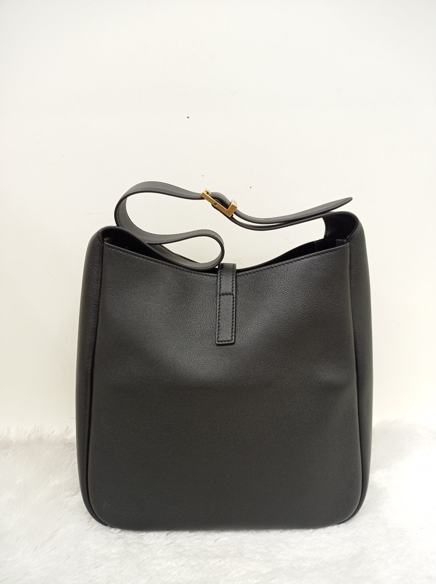 YsL Le 5 A 7 Supple Small Calfskin Black GHW 2024