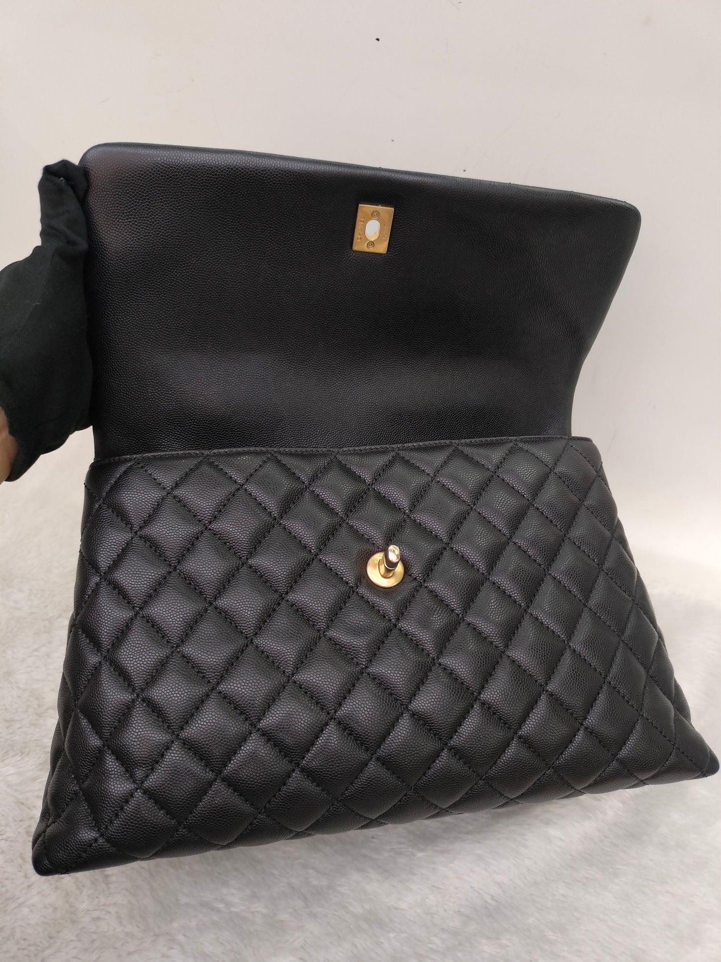 Chanel Coco Handle Large Caviar Black GHW #24