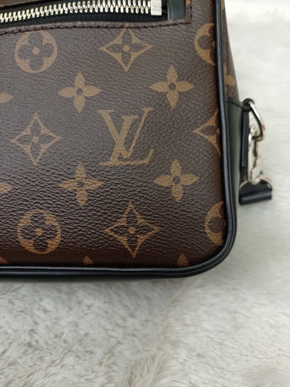 LV Kasai Clutch Monogram Macassar  2019