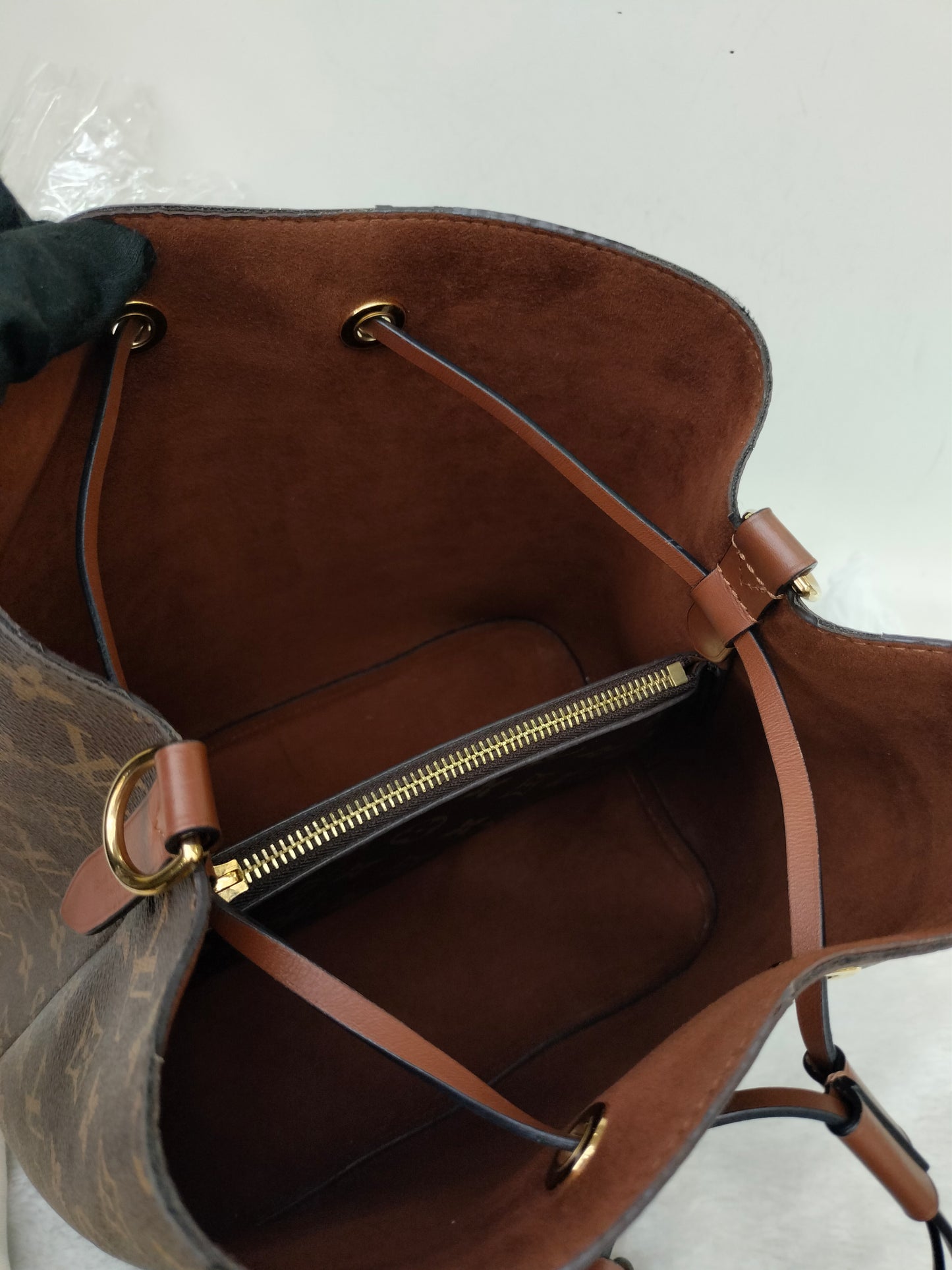 LV Neo Noe MM Monogram Caramel (CHIP)