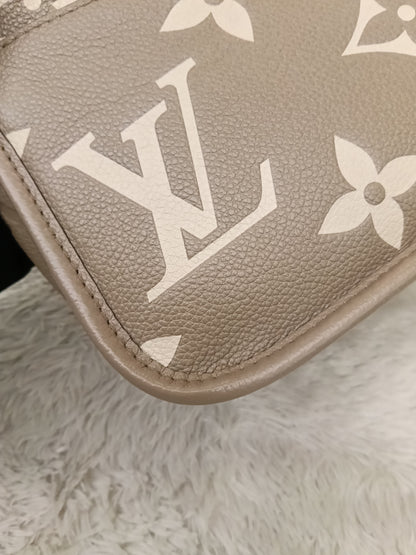 LV Diane PM ST NM Monogram Empreinte Tourterelle Creme 2025 (CHIP)