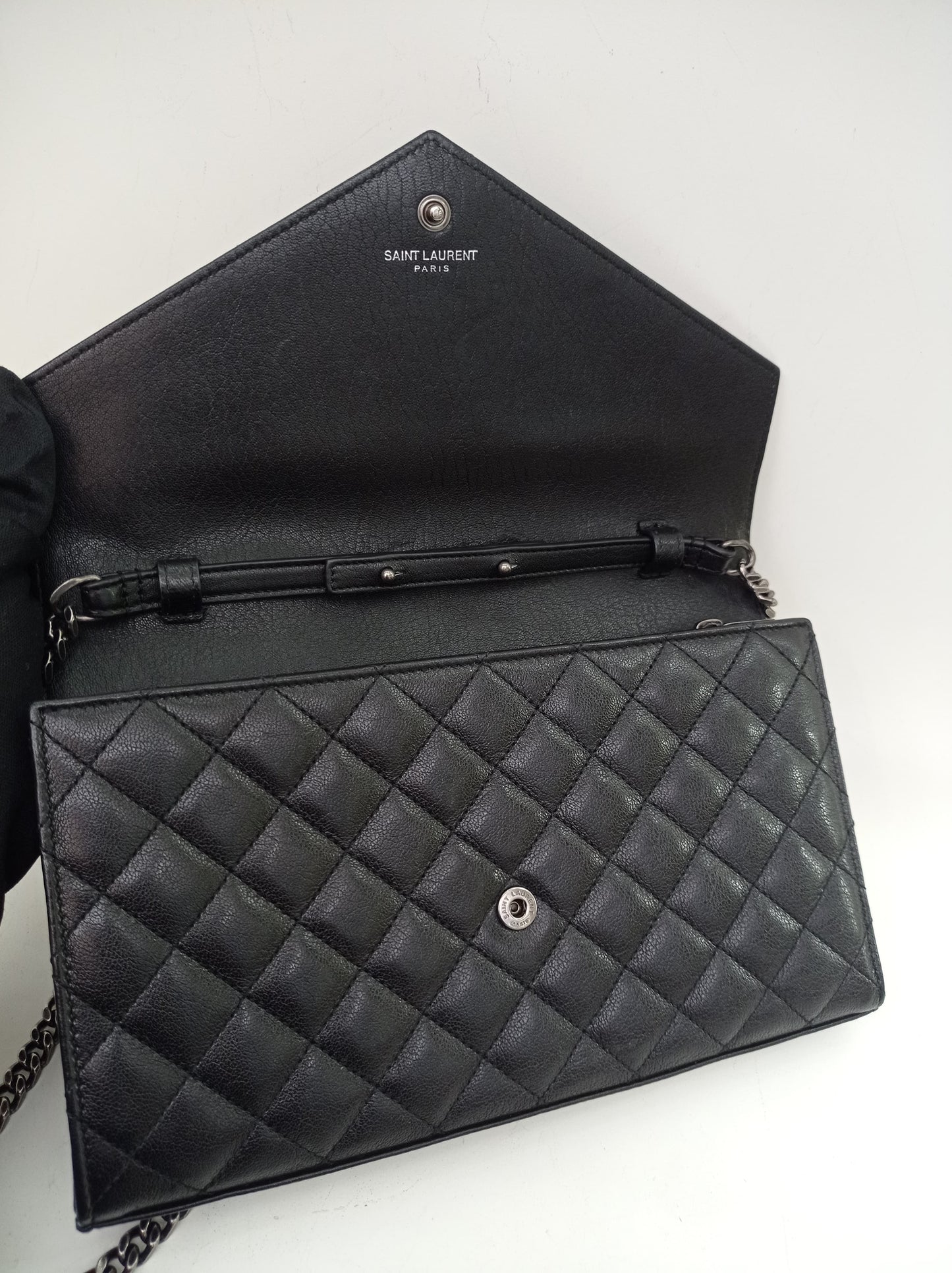 YsL WOC 22 Black RHW 2017