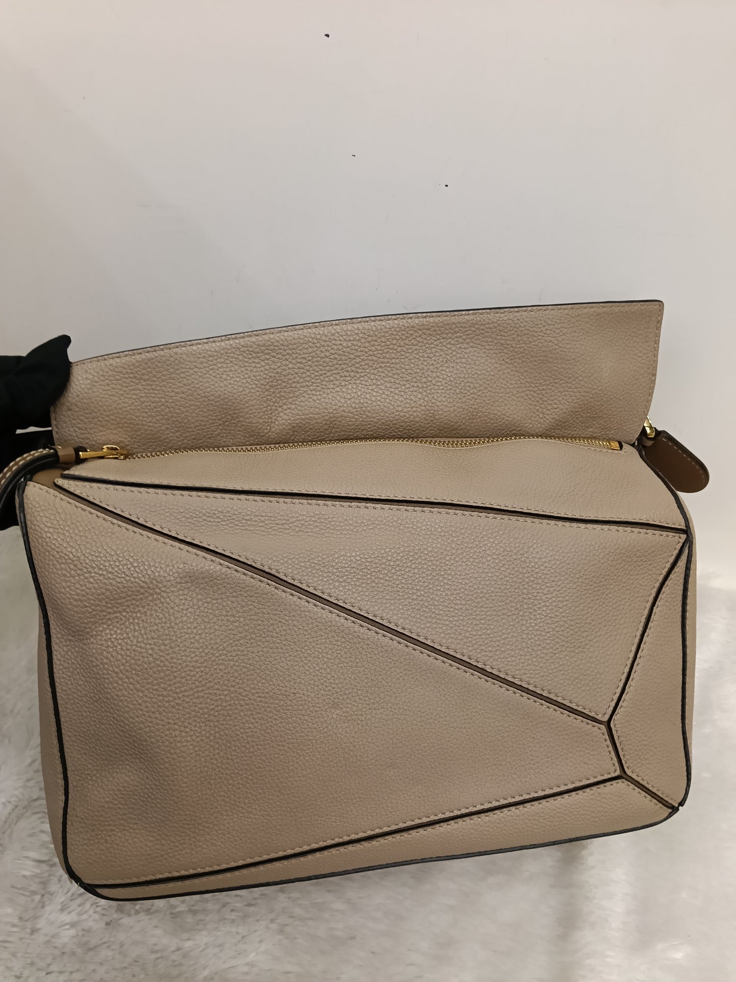 Loewe Puzzle Medium Grained Sand Mink GHW 2018