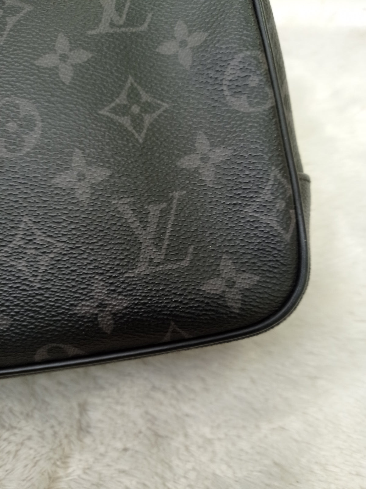 LV Toilet Pouch GM Monogram Eclipse 2017