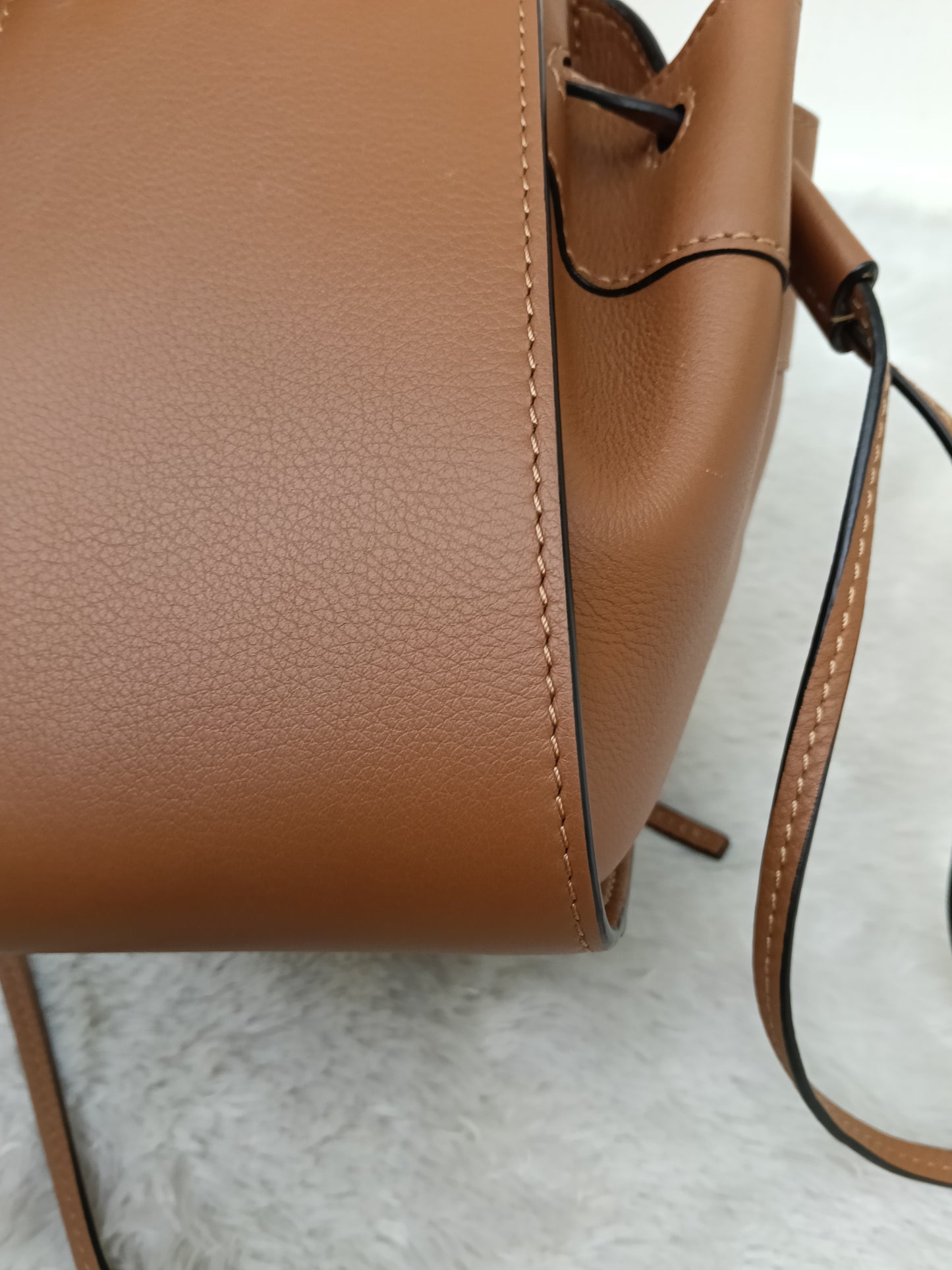Loewe Hammock Mini Tan SHW 2024