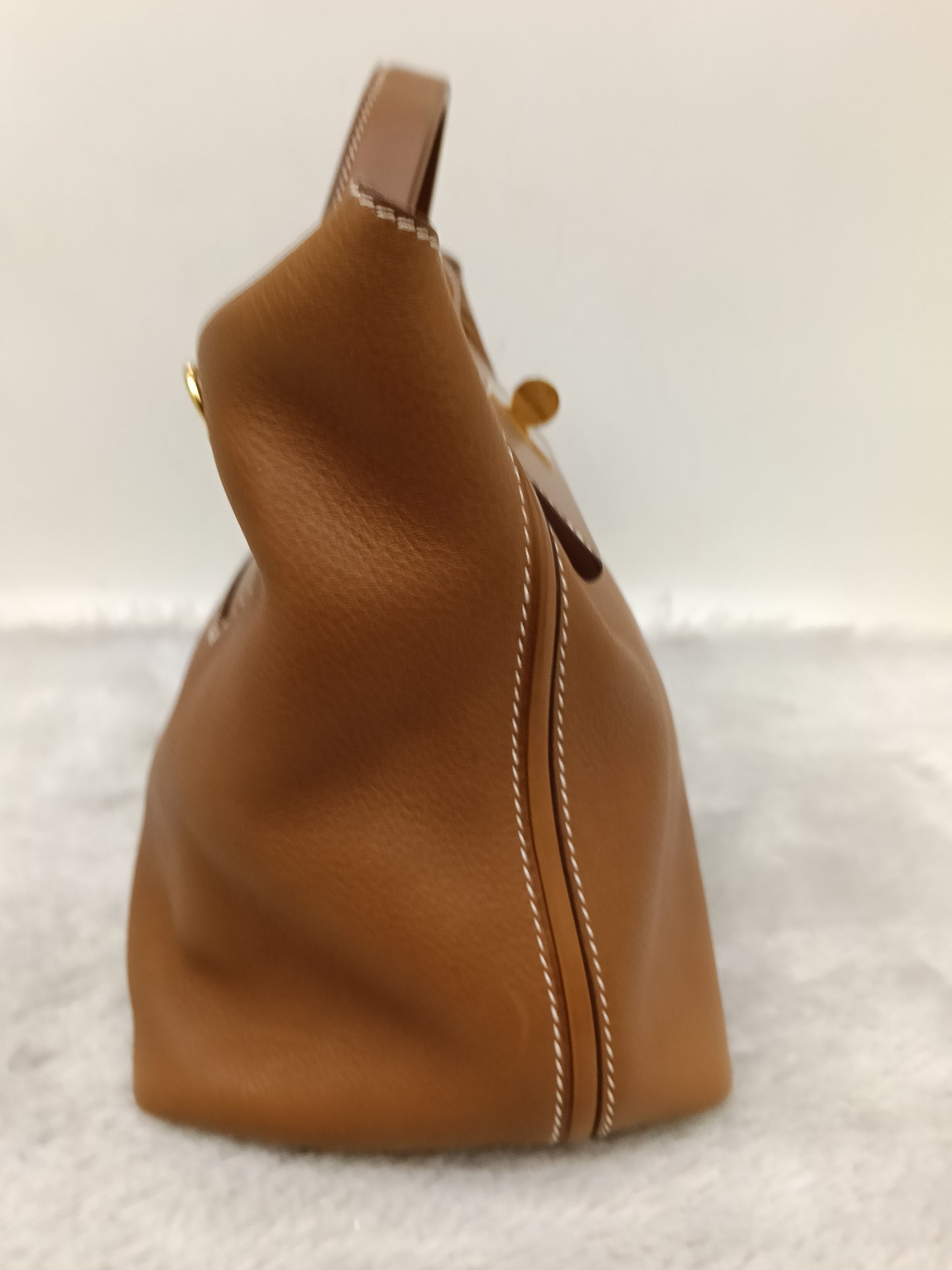 Hermes 2424 29 Fauve Barenia Faubourg GHW #D