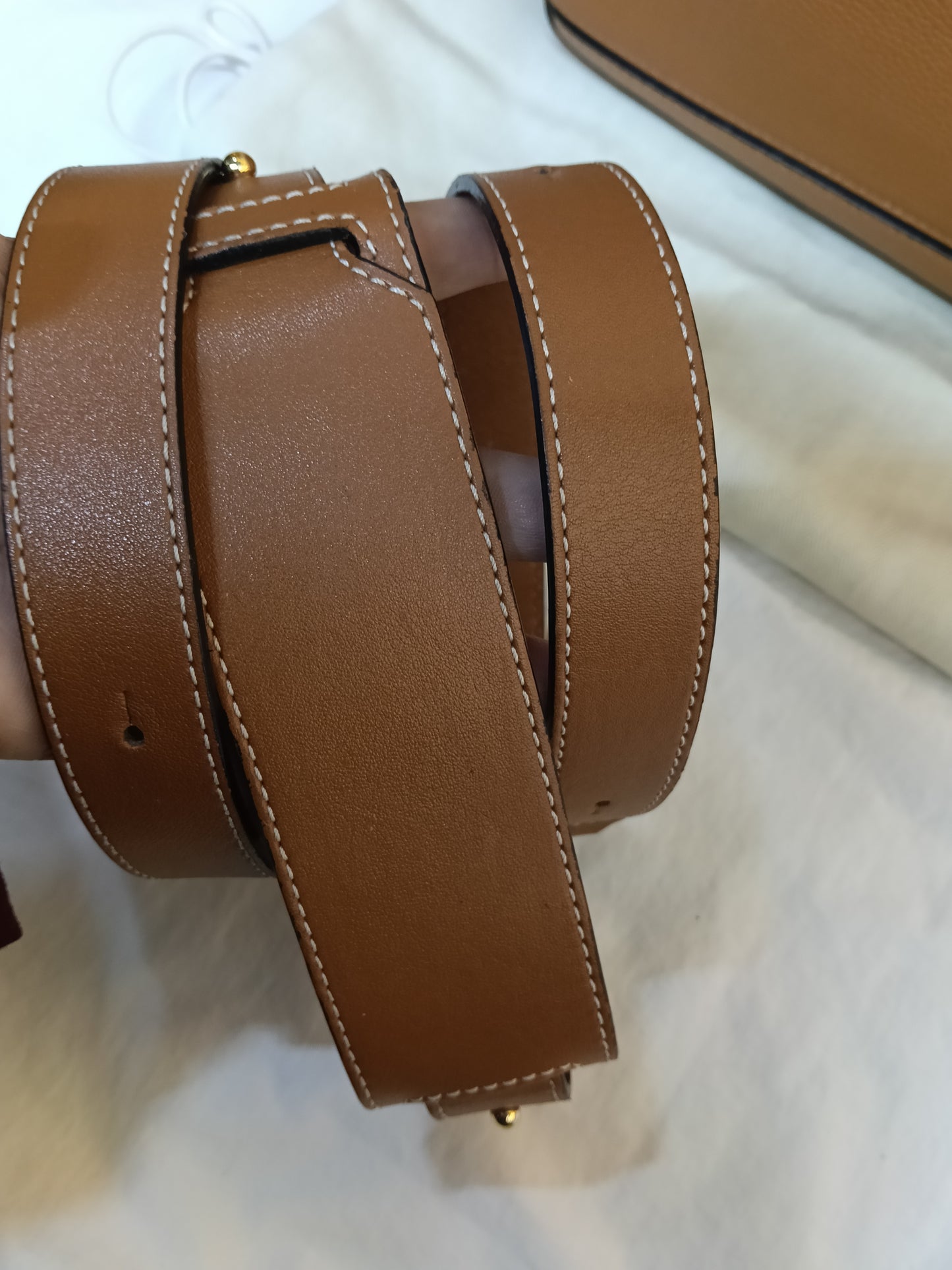 Loewe Puzzle Medium Grained Caramel GHW 2020