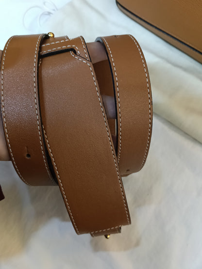 Loewe Puzzle Medium Grained Caramel GHW 2020