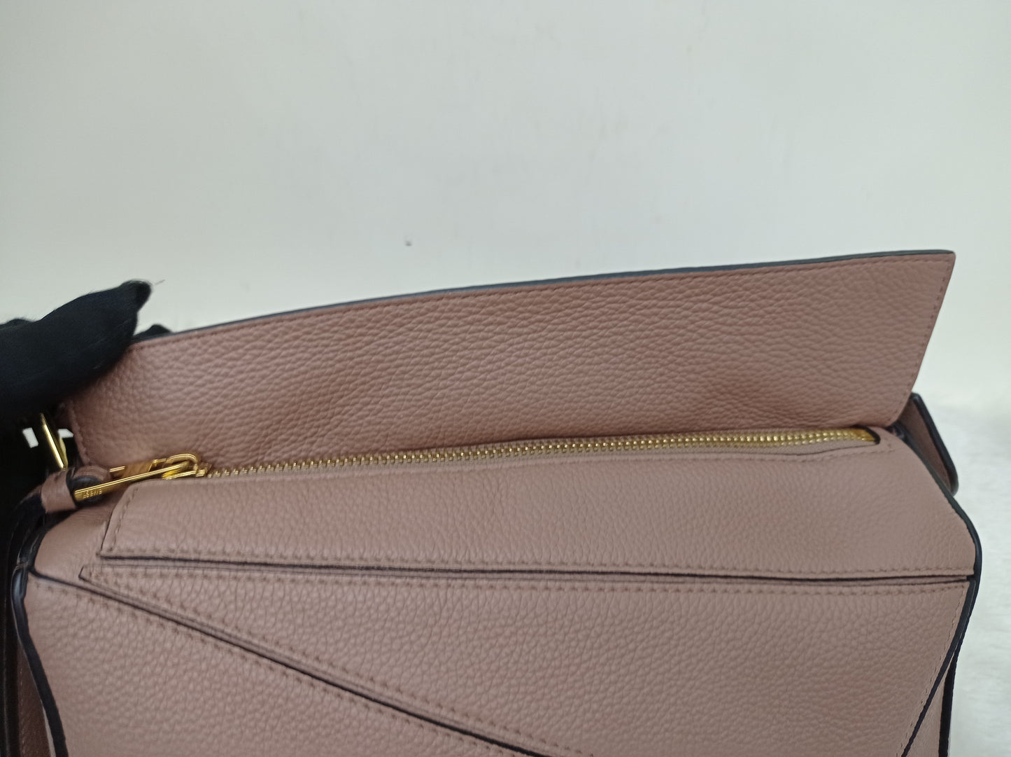 Loewe Puzzle Small Grained Dark Blush GHW 2021