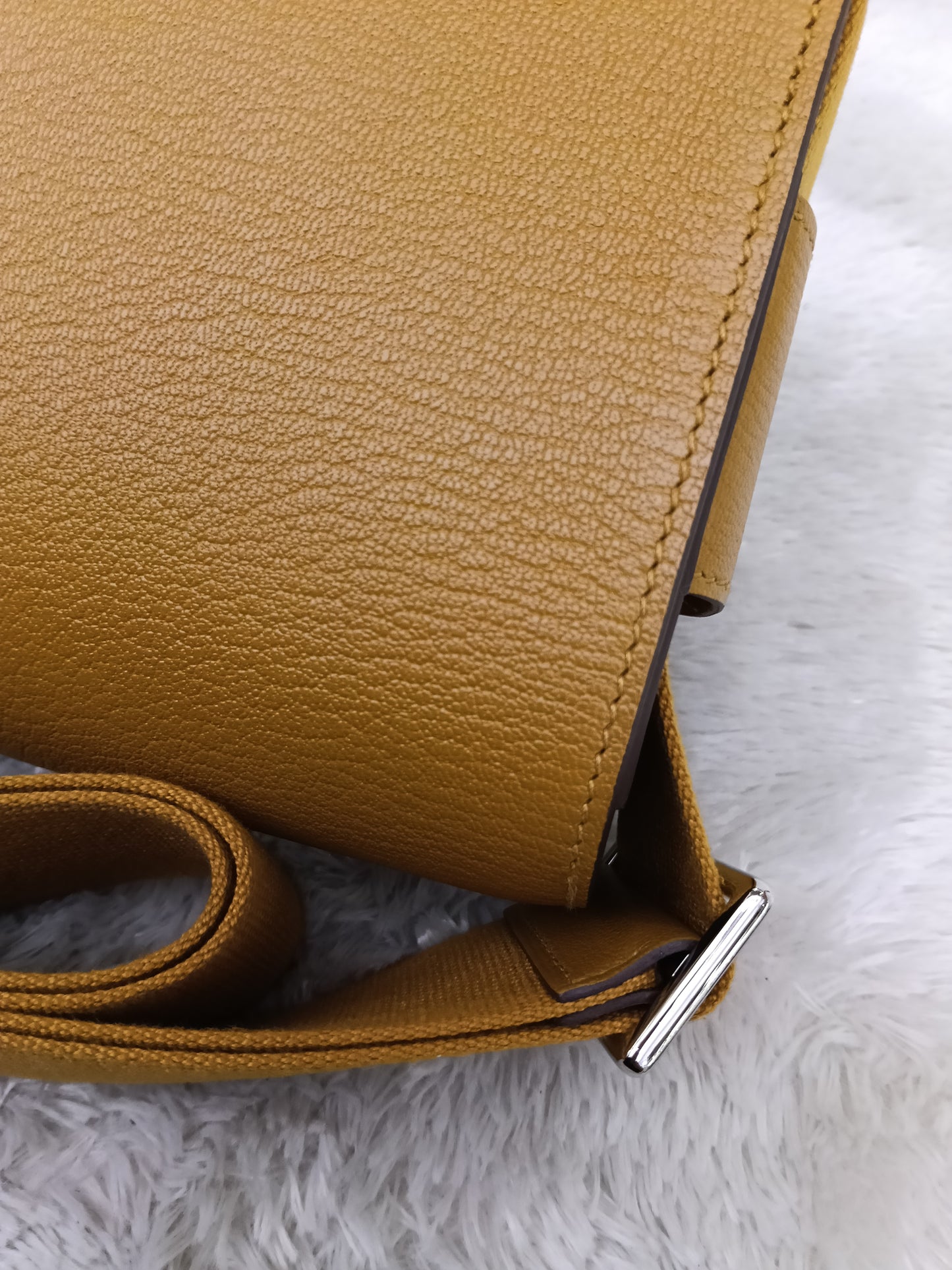 Hermes Geta Chevre Mysore Sangle Caramel PHW #B